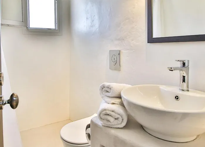 Lilly's Sunset Mykonos Town